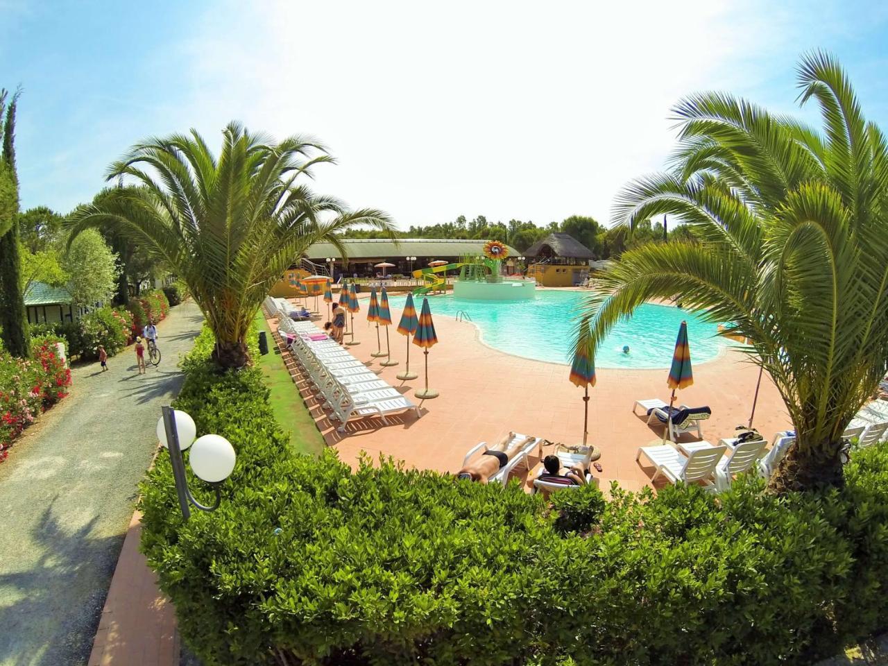 Happy Camp Mobile Homes In Camping Village Free Time Marina Di Bibbona Exterior foto