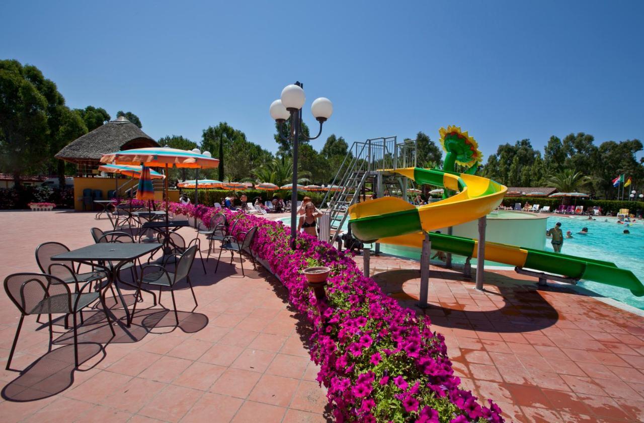 Happy Camp Mobile Homes In Camping Village Free Time Marina Di Bibbona Exterior foto