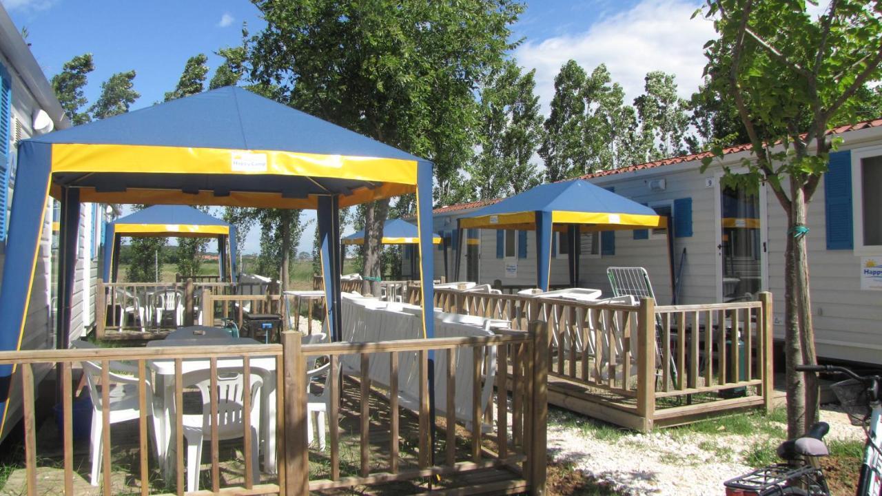 Happy Camp Mobile Homes In Camping Village Free Time Marina Di Bibbona Exterior foto